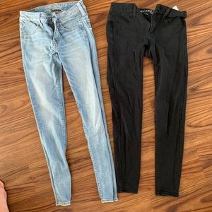 American Eagle light wash and dark wash jeans